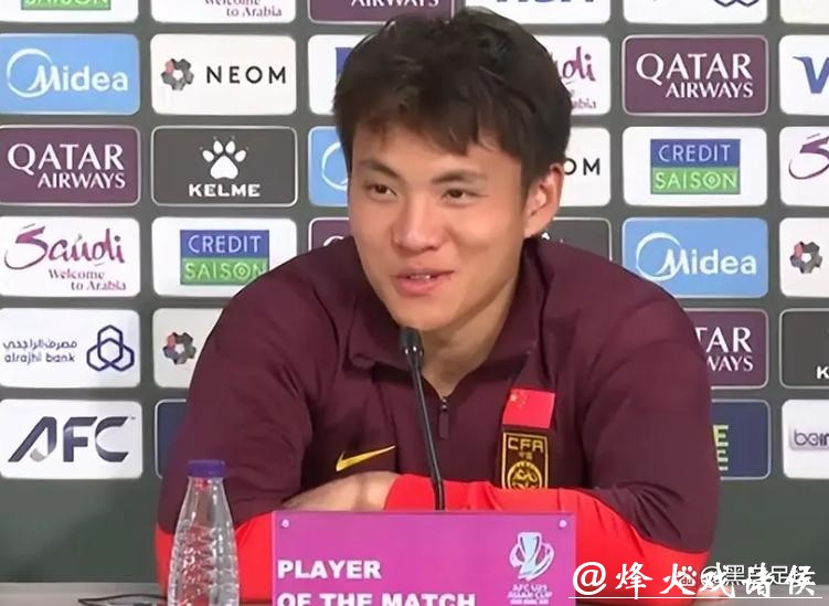 输不起?乌兹媒体炮轰李昊:太阴险!耍手段欺骗对手,球迷被他冒犯 输不起?乌兹媒体炮轰李昊:太阴险!耍手段欺骗对手,球迷被他冒犯